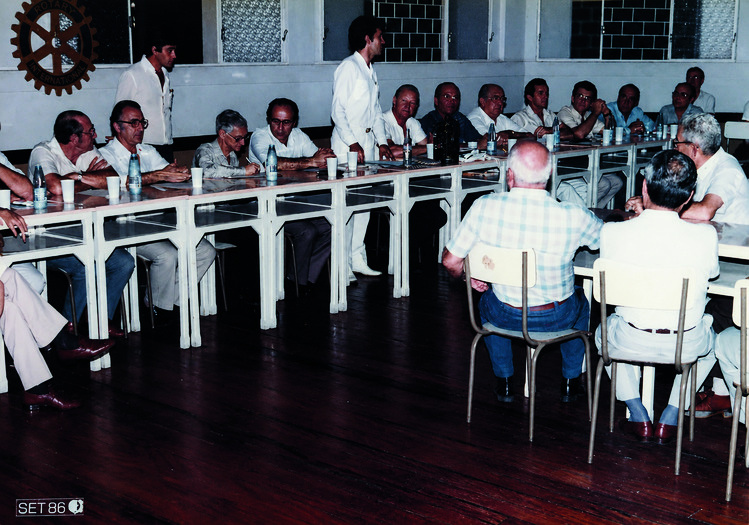 Associados nas reuniões do Itajobiense Clube