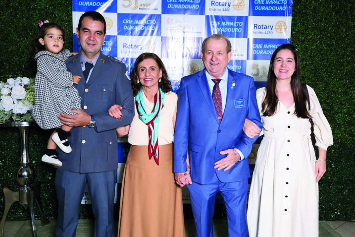 Rotarianos durante a cerimônia de posse